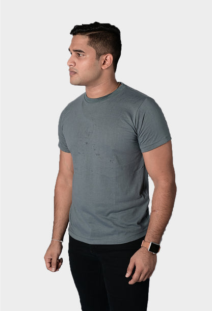 Effortless Men's Tshirt - Charcoal Gray